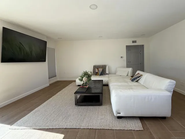 2949 Naugatuck Ave, San Diego, California 92117