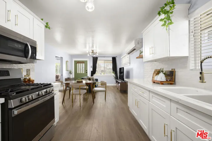 4820 S Van Ness Avenue, Los Angeles, California 90062