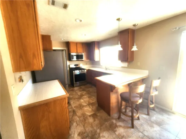 15181 Kimball, Hesperia, California 92345