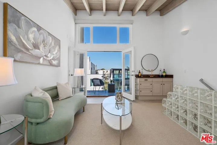24 Yawl Street 2, Marina Del Rey, California 90292