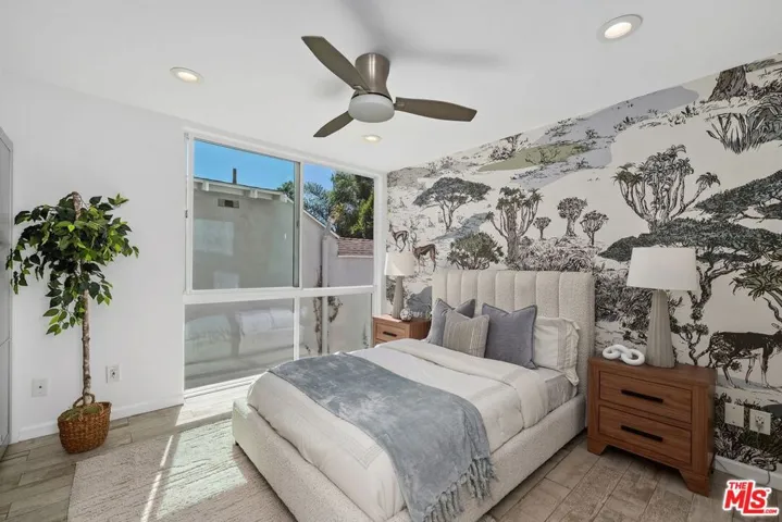 24 Yawl Street 2, Marina Del Rey, California 90292