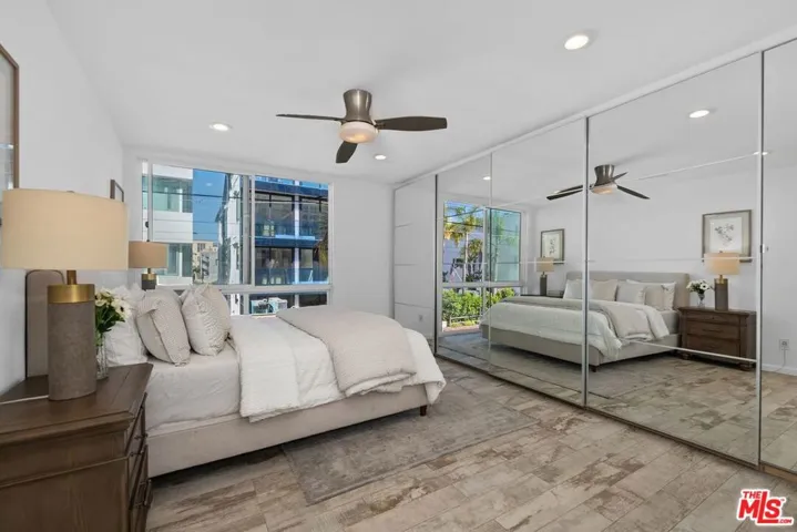 24 Yawl Street 2, Marina Del Rey, California 90292