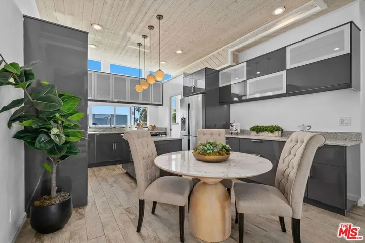 24 Yawl Street 2, Marina Del Rey, California 90292