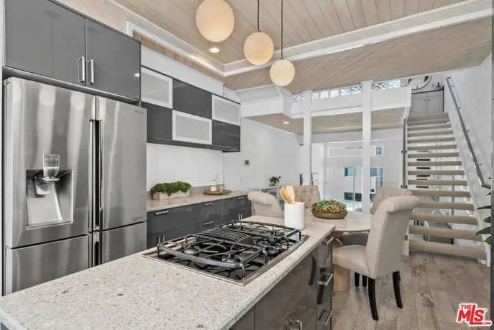 24 Yawl Street 2, Marina Del Rey, California 90292
