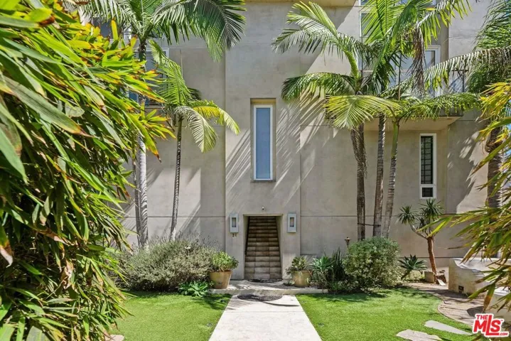 24 Yawl Street 2, Marina Del Rey, California 90292
