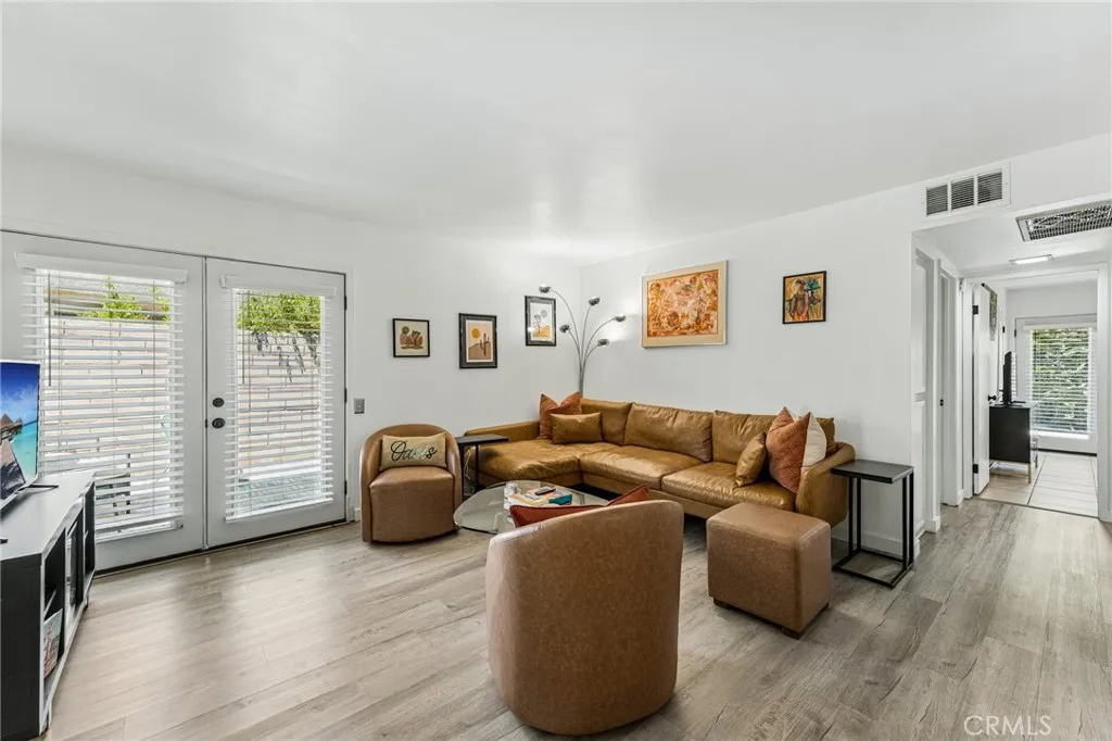 1462 Sunflower Circle N, Palm Springs, California 92262 — photo 4