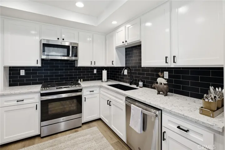 26746 Dulcinea, Mission Viejo, California 92691