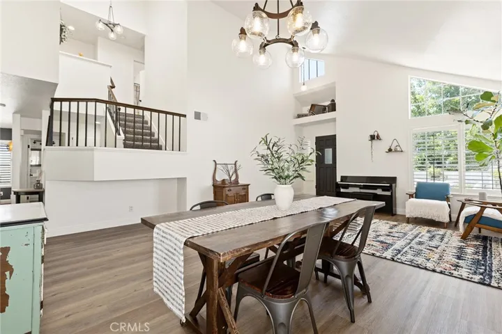 387 Glacier, Corona, California 92879
