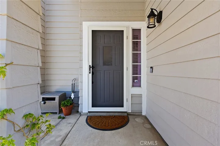 387 Glacier, Corona, California 92879