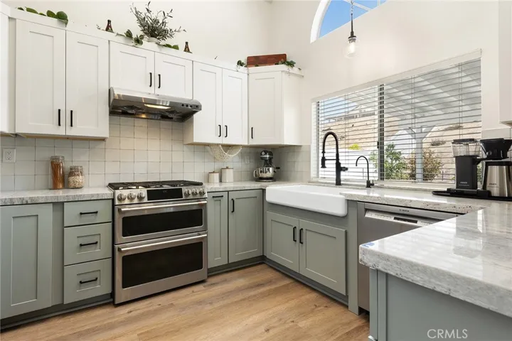 387 Glacier, Corona, California 92879