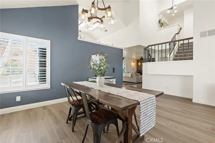 387 Glacier, Corona, California 92879