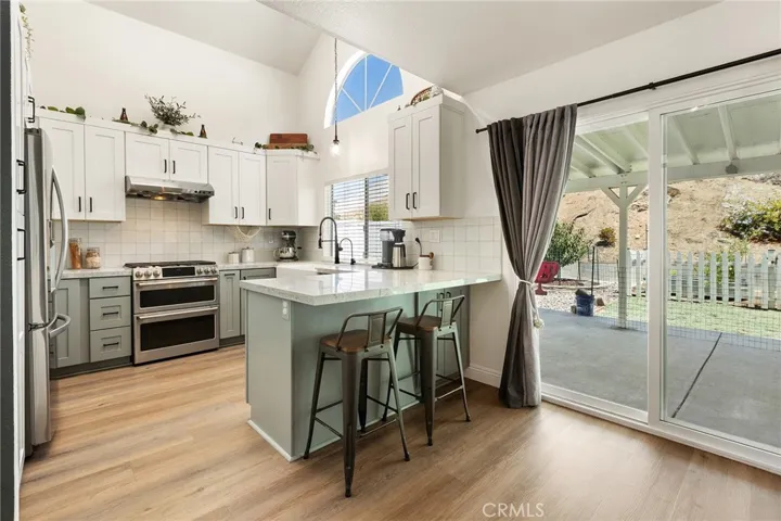 387 Glacier, Corona, California 92879