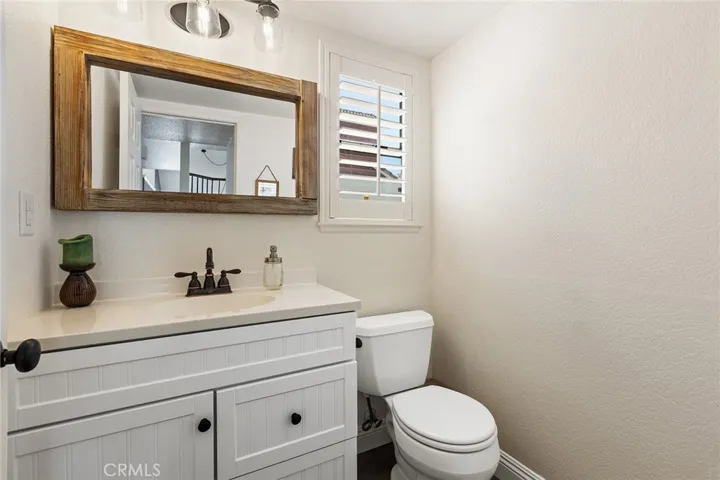 387 Glacier, Corona, California 92879
