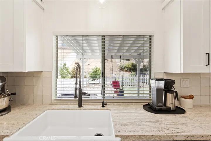387 Glacier, Corona, California 92879