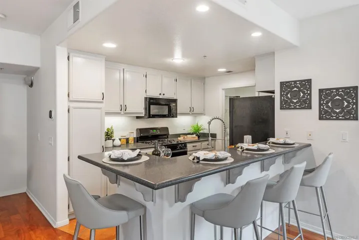 13021 Evening Creek Dr S 21, San Diego, California 92128