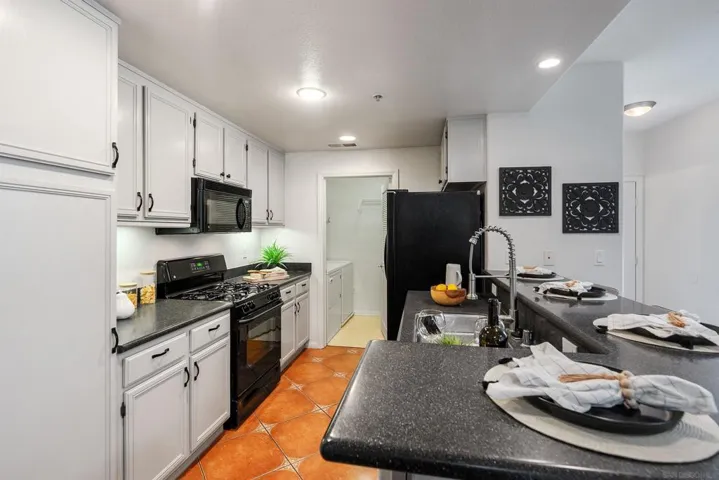 13021 Evening Creek Dr S 21, San Diego, California 92128