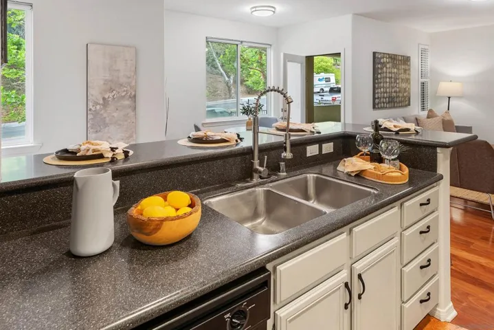 13021 Evening Creek Dr S 21, San Diego, California 92128