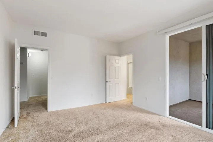 13021 Evening Creek Dr S 21, San Diego, California 92128