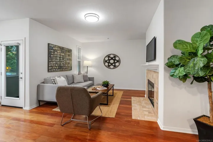 13021 Evening Creek Dr S 21, San Diego, California 92128