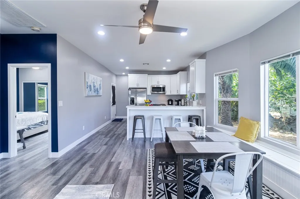 66 W Peoria St, Pasadena, California 91103 — photo 4