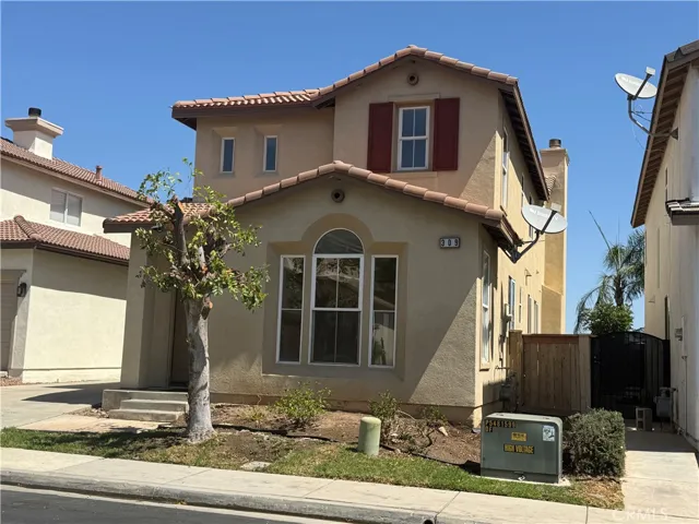 309 Lydia Lane, Corona, California 92882