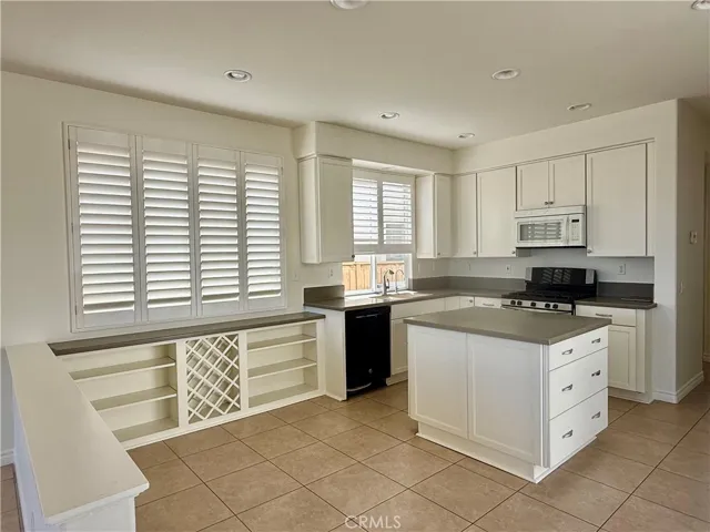309 Lydia Lane, Corona, California 92882
