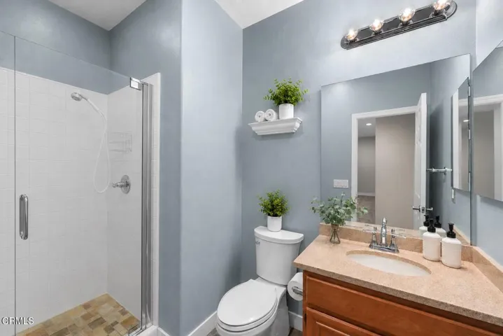 2ND BATHROOM