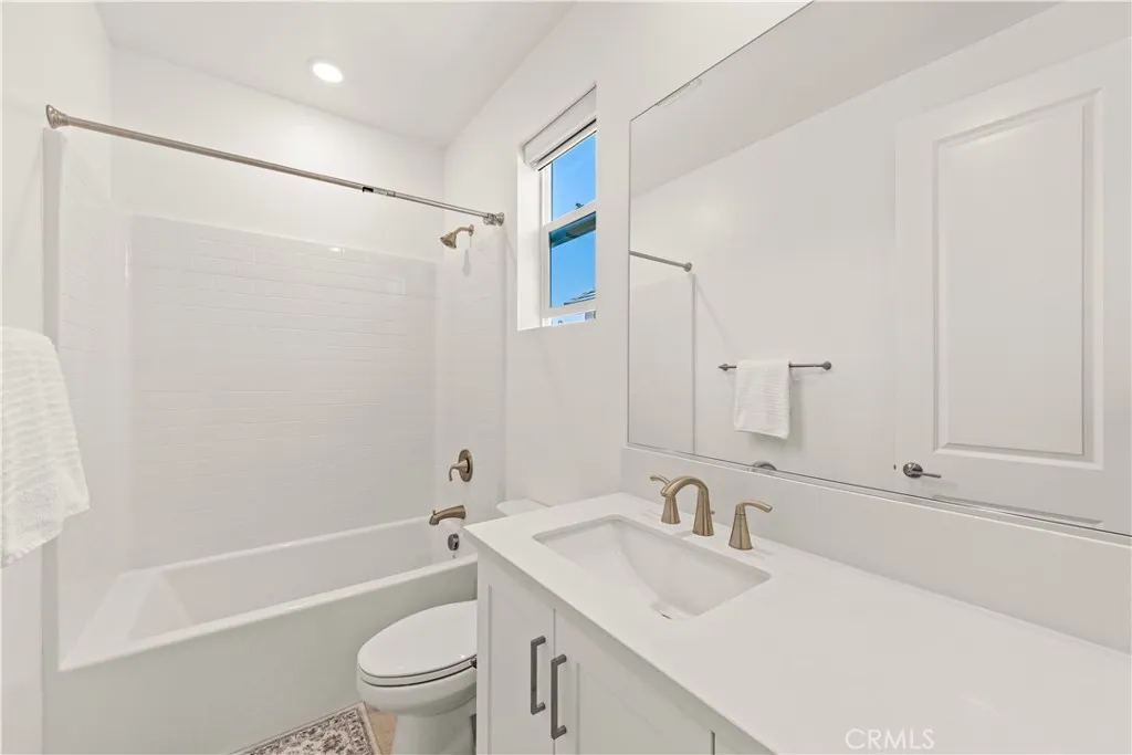 Upstairs Bathroom 2