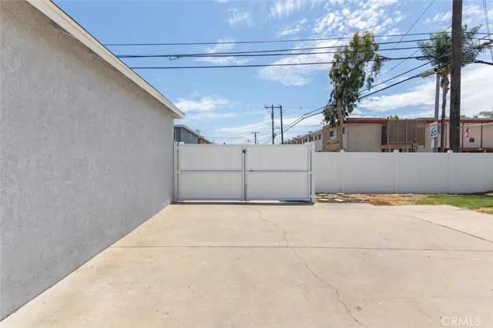 4703 N Bellflower Blvd, Long Beach, California 90808