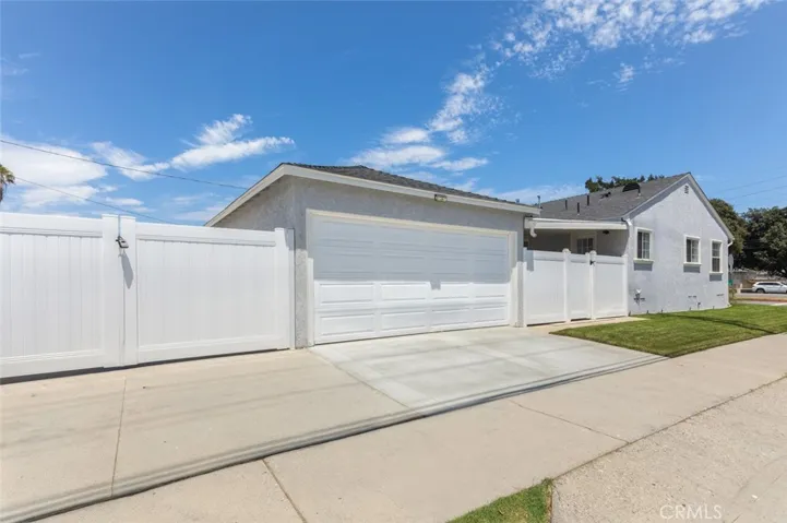4703 N Bellflower Blvd, Long Beach, California 90808