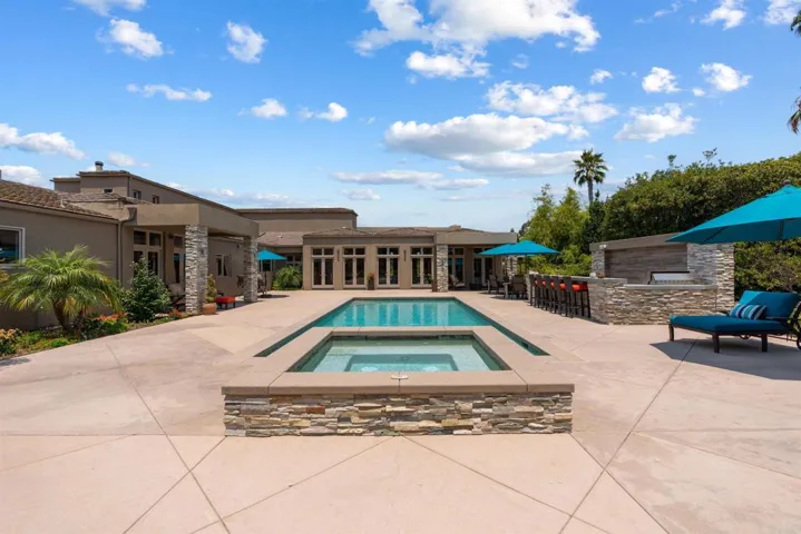16775 Via Lago Azul, Rancho Santa Fe, California 92067
