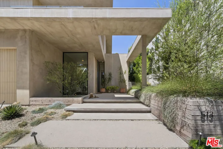 513 N Martel Avenue, Los Angeles, California 90036