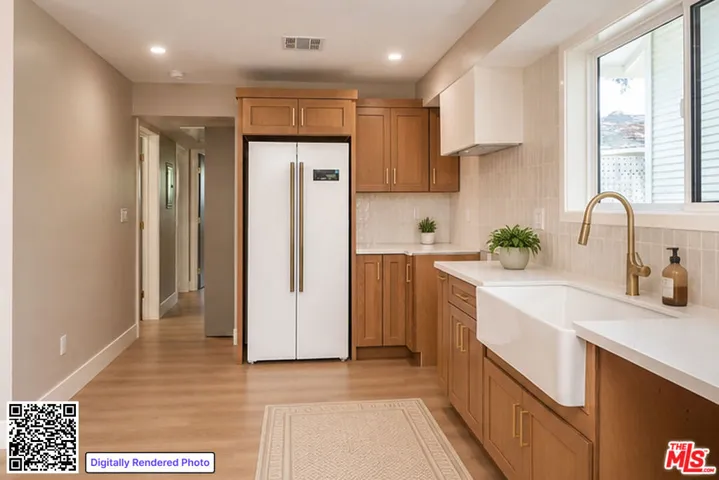 593 E 9th Street B, Upland, California 91786