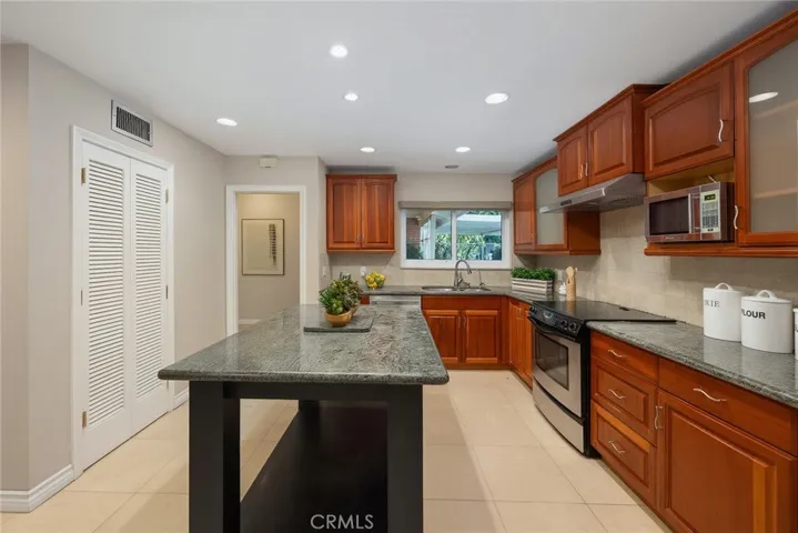 317 Casuda Canyon Drive, Monterey Park, California 91754