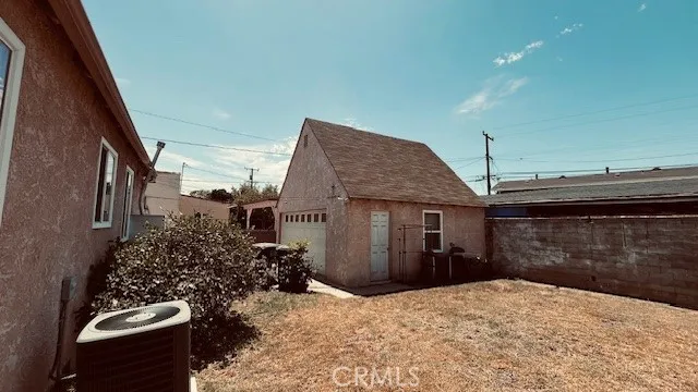 6014 Hereford, Los Angeles, California 90022