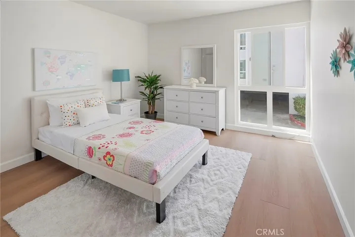 611 S Prospect Avenue 103, Redondo Beach, California 90277