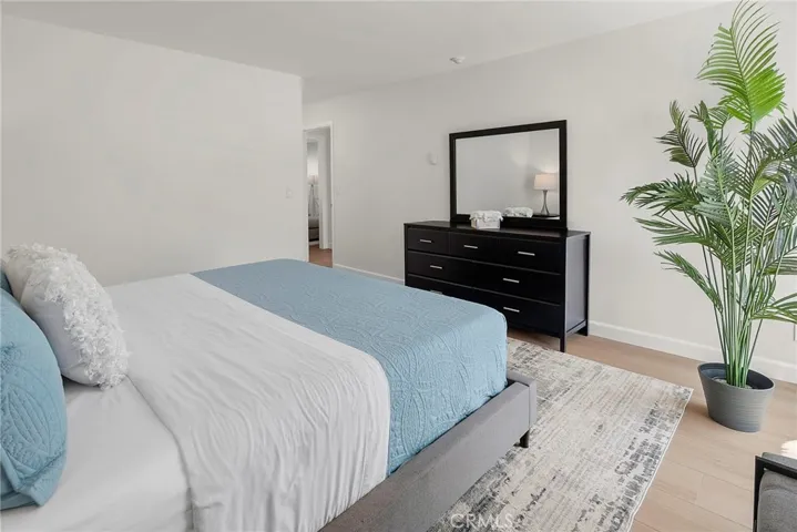 611 S Prospect Avenue 103, Redondo Beach, California 90277