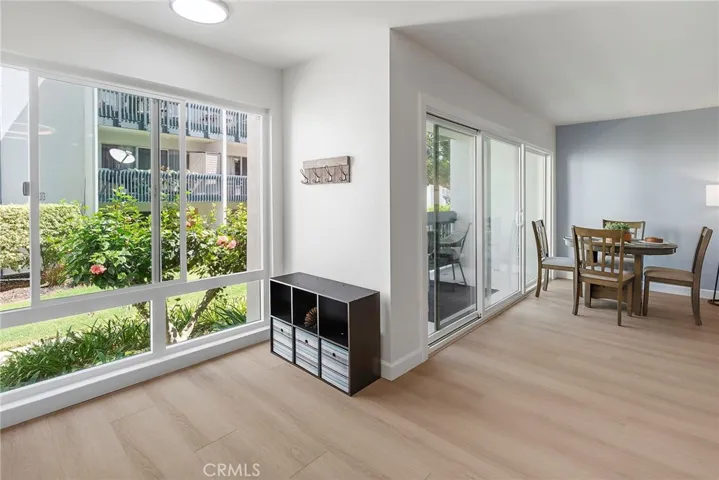 611 S Prospect Avenue 103, Redondo Beach, California 90277