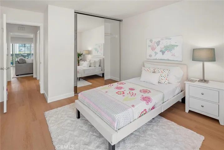 611 S Prospect Avenue 103, Redondo Beach, California 90277