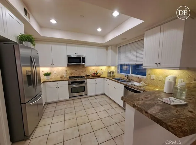 6300 Honolulu Avenue 101, La Crescenta, California 91214