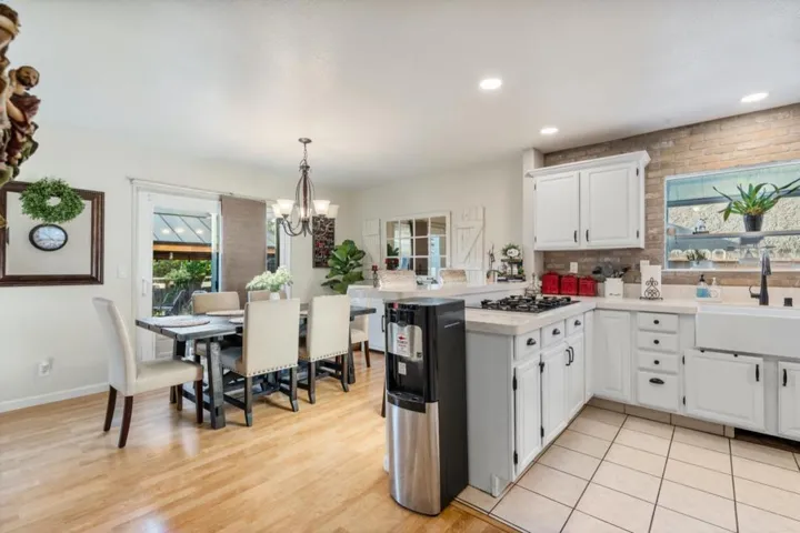 1090 Los Altos Drive, Hollister, California 95023
