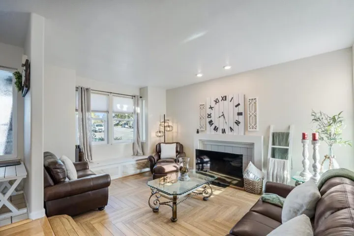 1090 Los Altos Drive, Hollister, California 95023