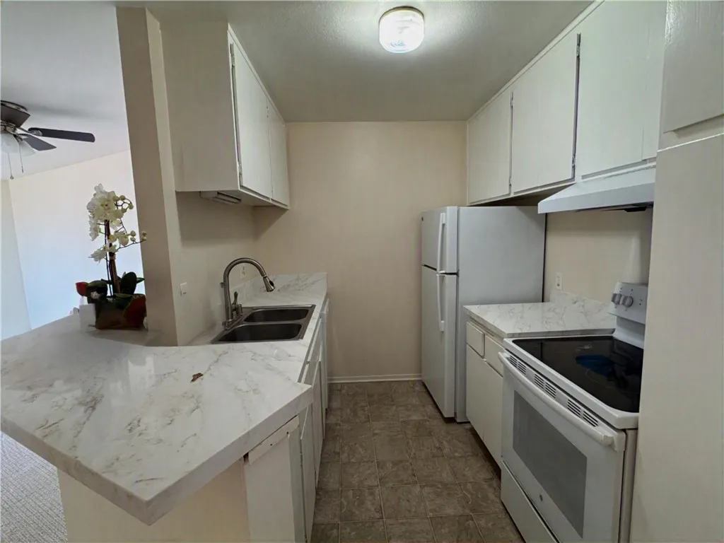 610 The Village 312