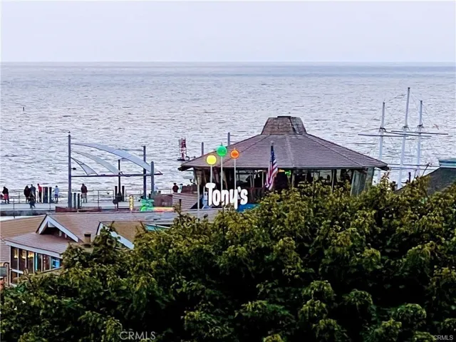 610 The Village 312, Redondo Beach, California 90277