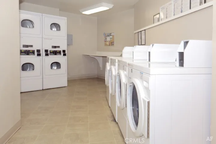 610 The Village 312, Redondo Beach, California 90277