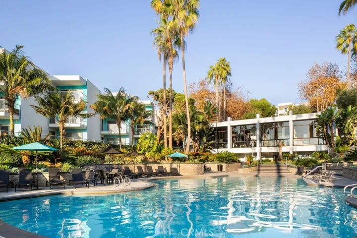 610 The Village 312, Redondo Beach, California 90277