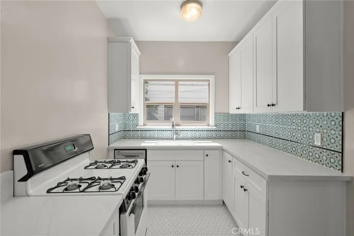 1136 Bennett, Long Beach, California 90804