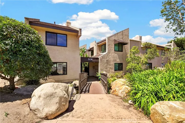3130 Montrose Avenue 106, La Crescenta, California 91214
