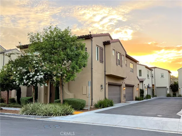 4172 Horvath 102, Corona, California 92883