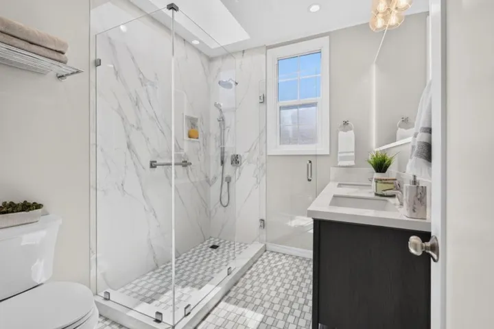 2201 Hillside Drive, Burlingame, California 94010